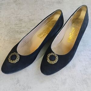 Salvatore Ferragamo Vintage Pervinca Black Suede Pumps Office Siren Size 9 B
